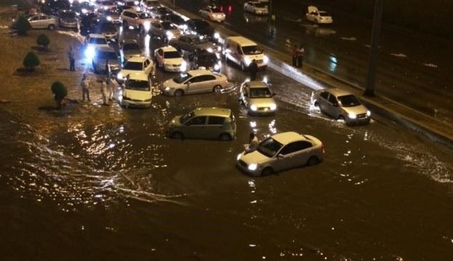 سیل در عربستان همچنان قربانی می گیرد