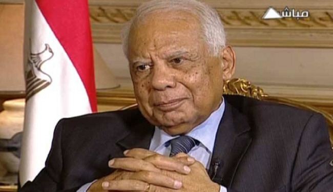 مصر تبدأ في خفض دعم الوقود تدريجيا في 2014