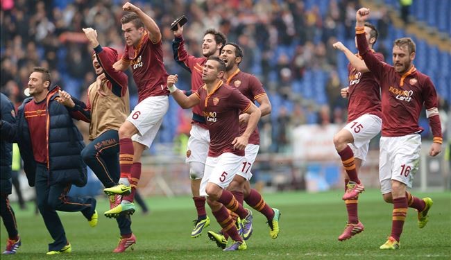 روما يتخطى عقبة فيورنتينا ويواصل مطاردة يوفنتوس