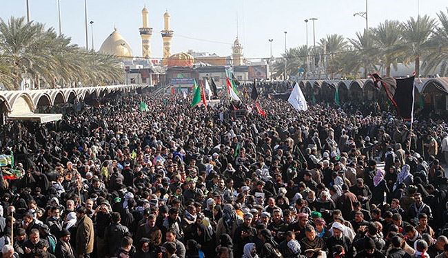 حضور چشمگیر بحرینی‌ها در اربعین حسینی در کربلا