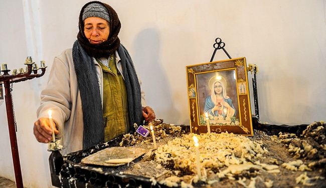 بالصور... المسيحية الوحيدة في قرية إيرانية ترعى 
