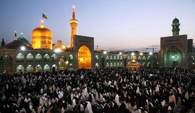 على اعتاب ذكرى استشهاده، صور لمرقد الامام الرضا(ع)