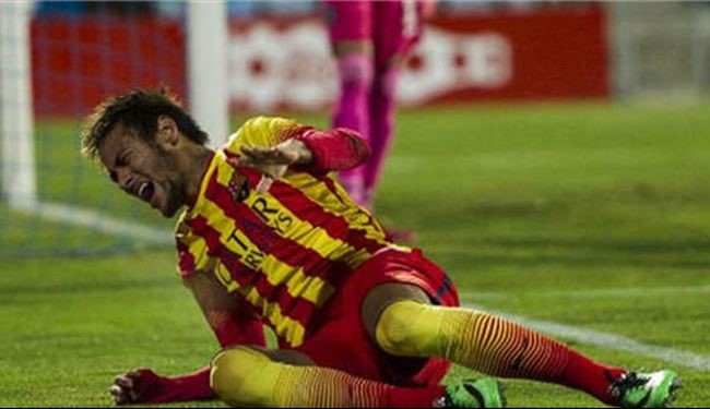 الاصابة تبعد نيمار عن برشلونة من 3 الى 4 اسابيع