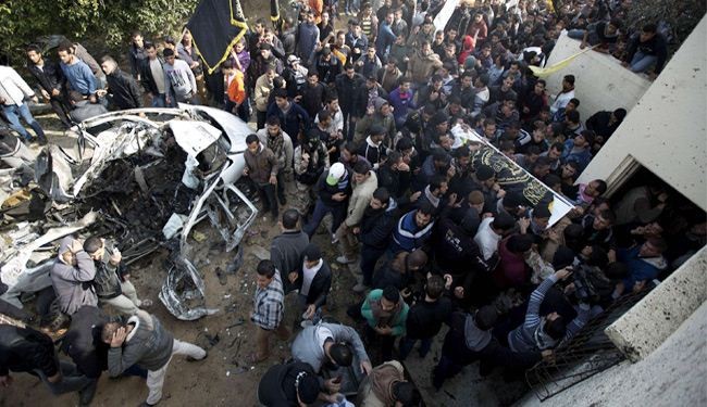 تشييع فلسطينيين بغزة ودعوات للثأر وتهديد اسرائيلي بهجوم واسع