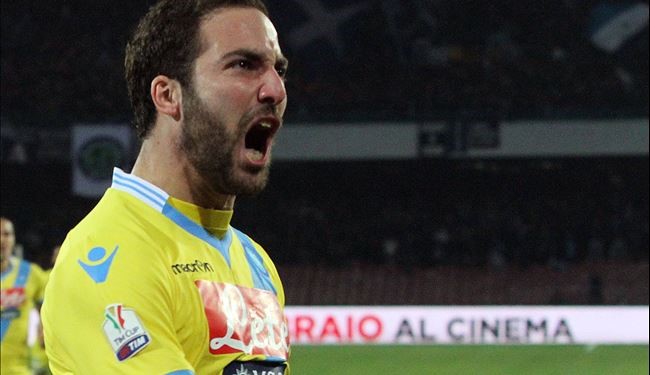 نابولي يسحق روما ويلحق بفيورنتينا الى النهائي