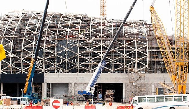 جام جهانی 2022 قطر، جان 400 کارگر را گرفت