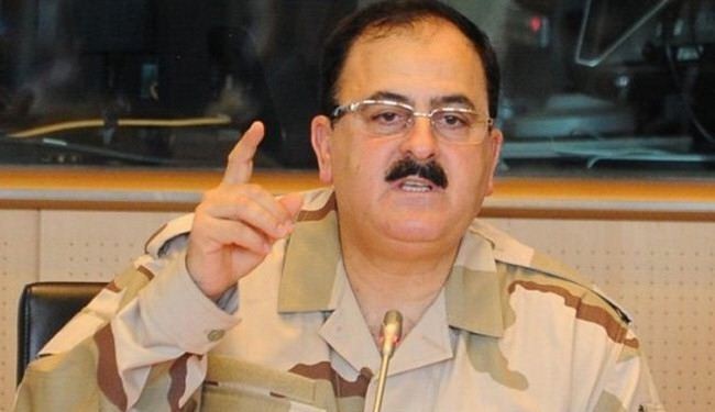 سليم إدريس يرفض قرار عزله ويعلن عن إعادة هيكلة الجيش الحر