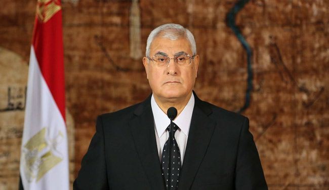 عدلي منصور يكلف إبراهيم محلب بتشكيل الحكومة الجديدة بمصر