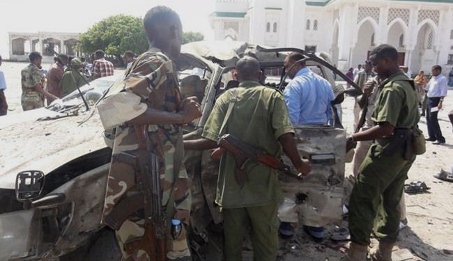 مقتل 10 أشخاص بتفجير سيارة مفخخة بمقديشو