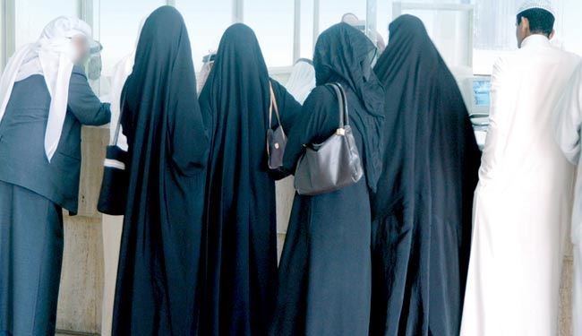 زنانی که برای آموزش و درمان هم باید اجازه بگیرند !
