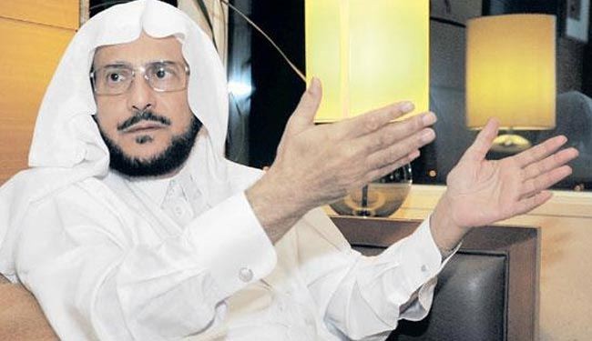 آل الشيخ: الجماعات الإرهابية أشعلت نار الفتنة وأضرت بالاسلام