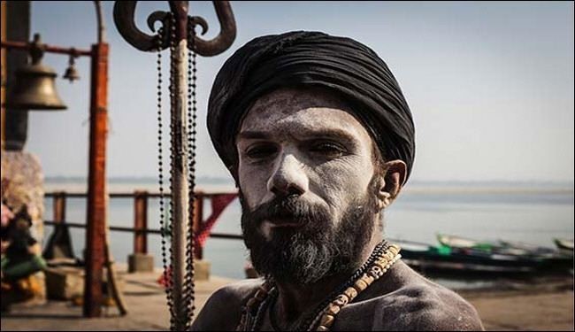 عادات وحشتناک قبیلۀ مرده‌خوار هندی + تصاویر