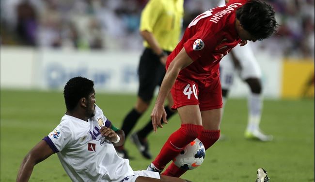 العين يهزم تراكتور سازي 3-1 ويعتلي الصدارة