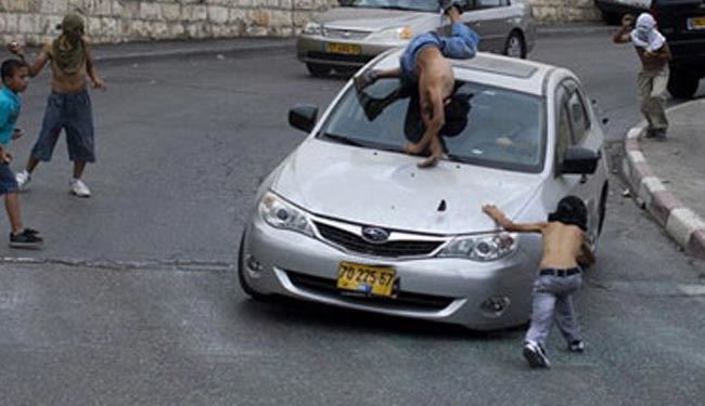 زیر گرفتن زن فلسطینی توسط یک شهرک نشین صهیونیست