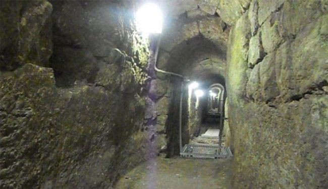 الاحتلال يحفر نفقا جديدا أسفل ساحة البراق