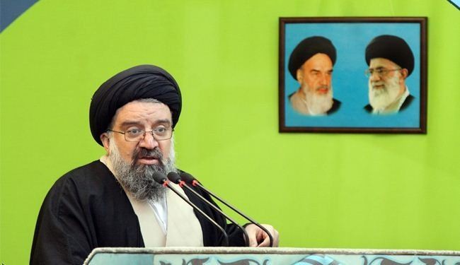 امام جمعة طهران: اميركا الراعي الاول للارهاب في العالم