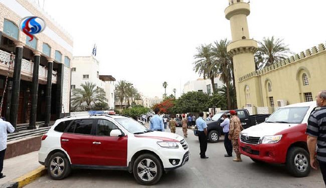 الجزایر سفارت خود در لیبی را تعطیل کرد