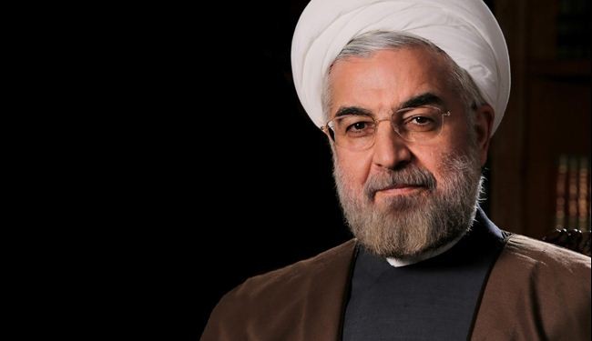 الرئيس روحاني يكفل طفلين رضيعين