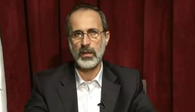 معاذ الخطيب للخليجيين: حرروا بلادكم أولاً.. ولا تمتصوا دماءنا