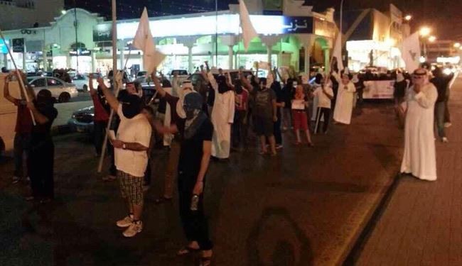 مسيرة في القطيف تضامناً مع الشّيخ النّمر