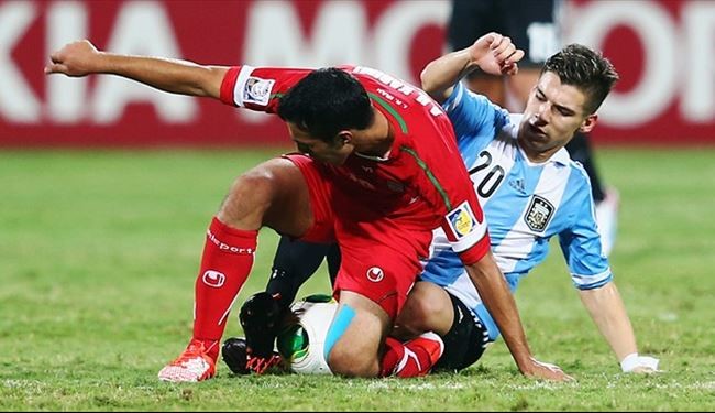 ميسي ينقذ الارجنتين من تعادل مذل امام ايران ويقودها الى الدور الثاني