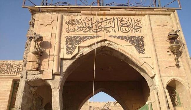 عکس‌هایی از انفجار مرقد حضرت یونس (ع)