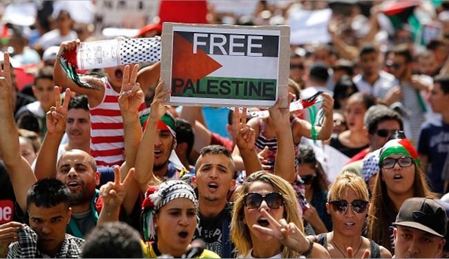 عشرة آلاف متظاهر على الاقل في لندن دعما للفلسطينيين