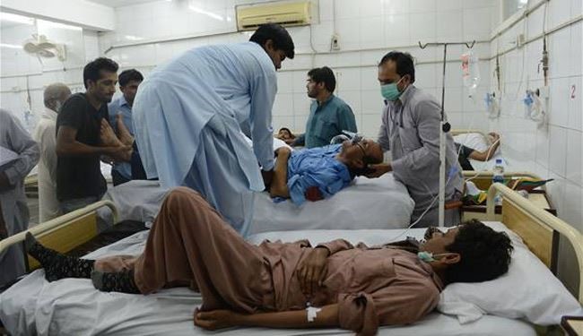 اكثر من 300 جريح في مواجهات بين الشرطة الباكستانية والمتظاهرين