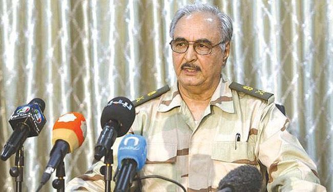 خلیفه حفتر خواستار تعطیلی بندر بنغازی شد