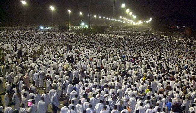 حجاج بيت الله الحرام ينفرون للمشعر الحرام بعد الوقوف بعرفة