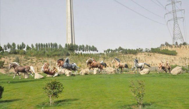 صور من طهران في برج ميلاد الجميل