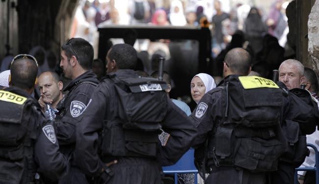 مواجهات في باحة المسجد الأقصى بين فلسطينيين وقوات الاحتلال