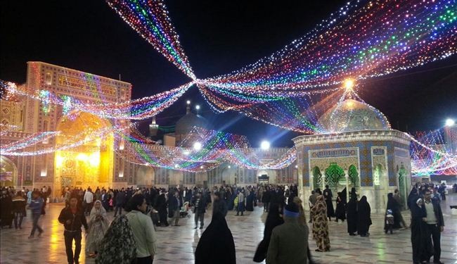اصفهان وصورة لمرقد غريب طوس عليه السلام