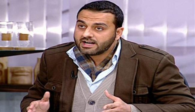 بالصور.. ضابط مصري سابق ينضم لـ