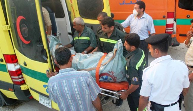 مقتل واصابة جنود مصريين في انفجار قنبلة بالعريش