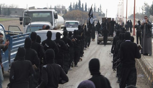 مائة عنصر لداعش سلموا أنفسهم للجيش العراقي منهم قياديان
