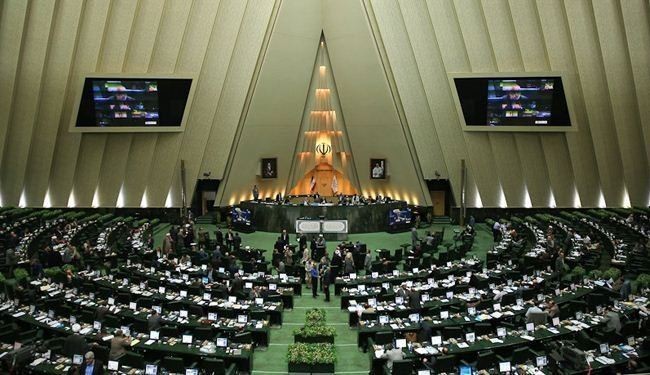ماذا طلب البرلمان الايراني من الفريق النووي المفاوض ؟