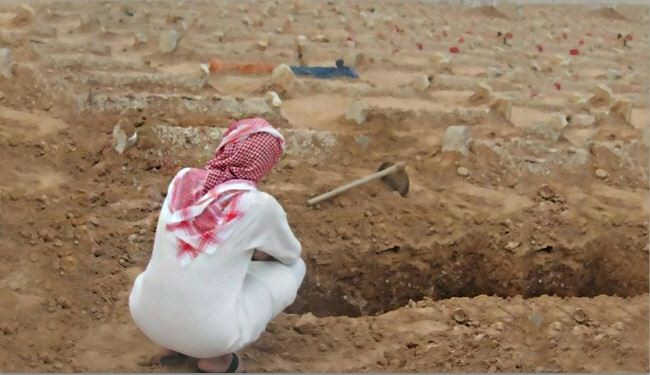 غسل الموتى وحفر القبور عقوبة عقوق الوالدين بالسعودية!