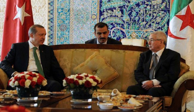وصول الرئيس التركي رجب طيب اردوغان الى الجزائر
