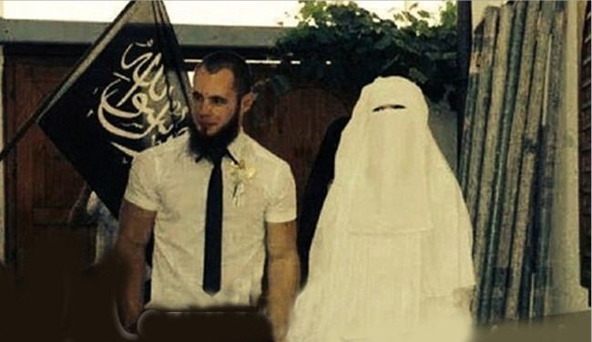 صور/القصة الكاملة لطبيبة ماليزية تمارس 