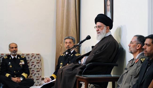 آية الله خامنئي يدعو لرفع جاهزية القوات المسلحة
