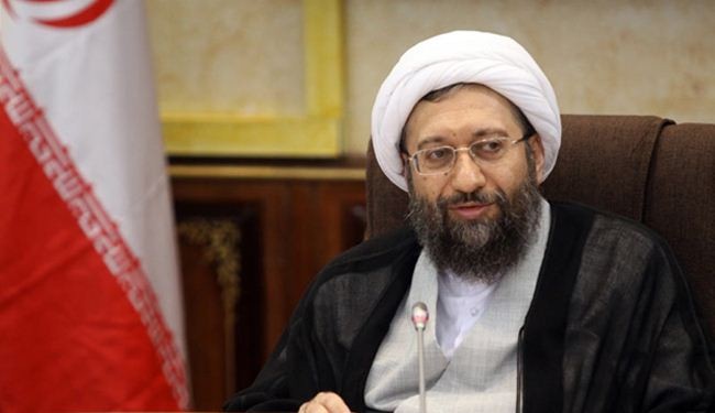 آملي لاريجاني يندد بممارسات الغرب الانتقائية حول حقوق الإنسان