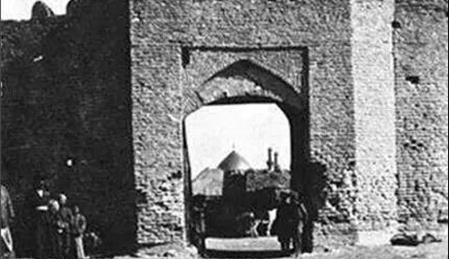 صورة نادرة لمرقد الإمام علي (ع)