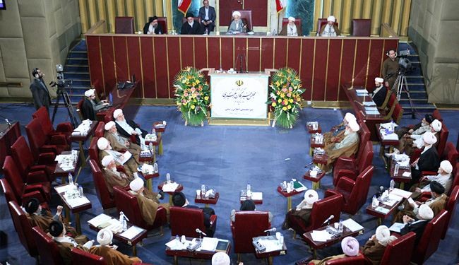 انتخاب رئيس جديد لمجلس خبراء القيادة في ايران الشهر المقبل