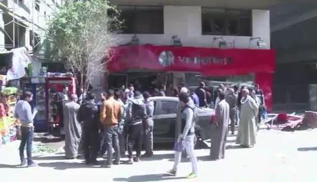 قتيل وستة جرحى في خمسة تفجيرات في القاهرة