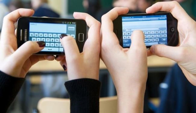 هل تؤثر الدردشة الرقمية على التركيز؟