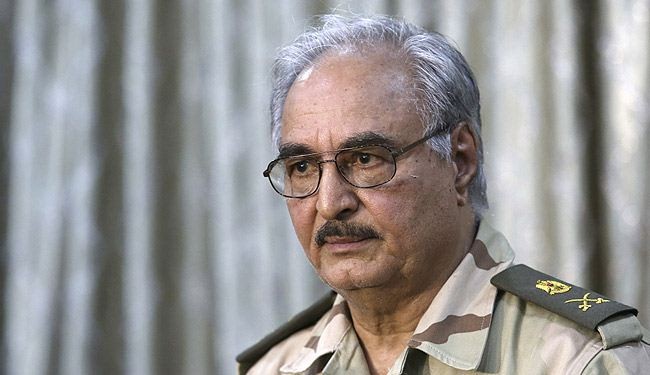 حفتر يتعهد بالسيطرة الكاملة على بنغازي خلال شهر