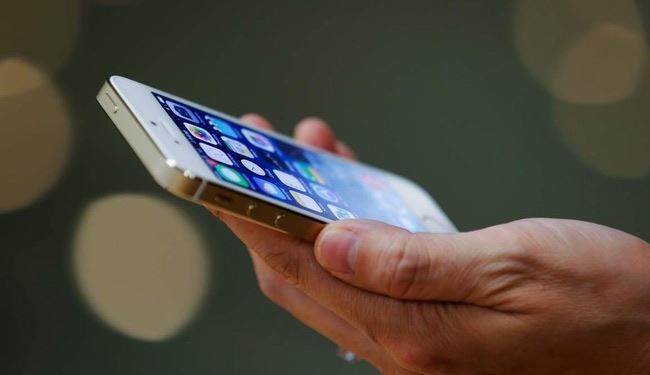 مراهقة تسمم أمها للاستيلاء على جهاز الآيفون الخاص بها