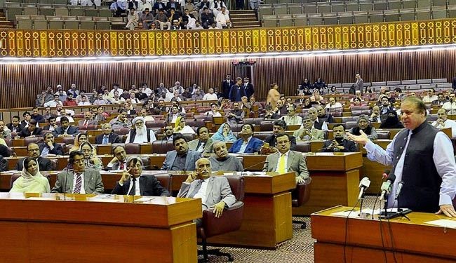 توصیه پارلمان پاکستان به دولت درباره جنگ یمن