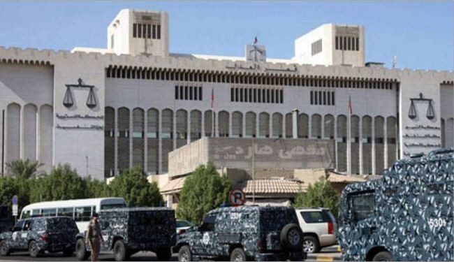 السجن 5 سنوات لمعارضين كويتيين لإدانتهما بالمساس بالذات الأميرية